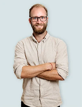 Dennis Merz_web_bakgrund